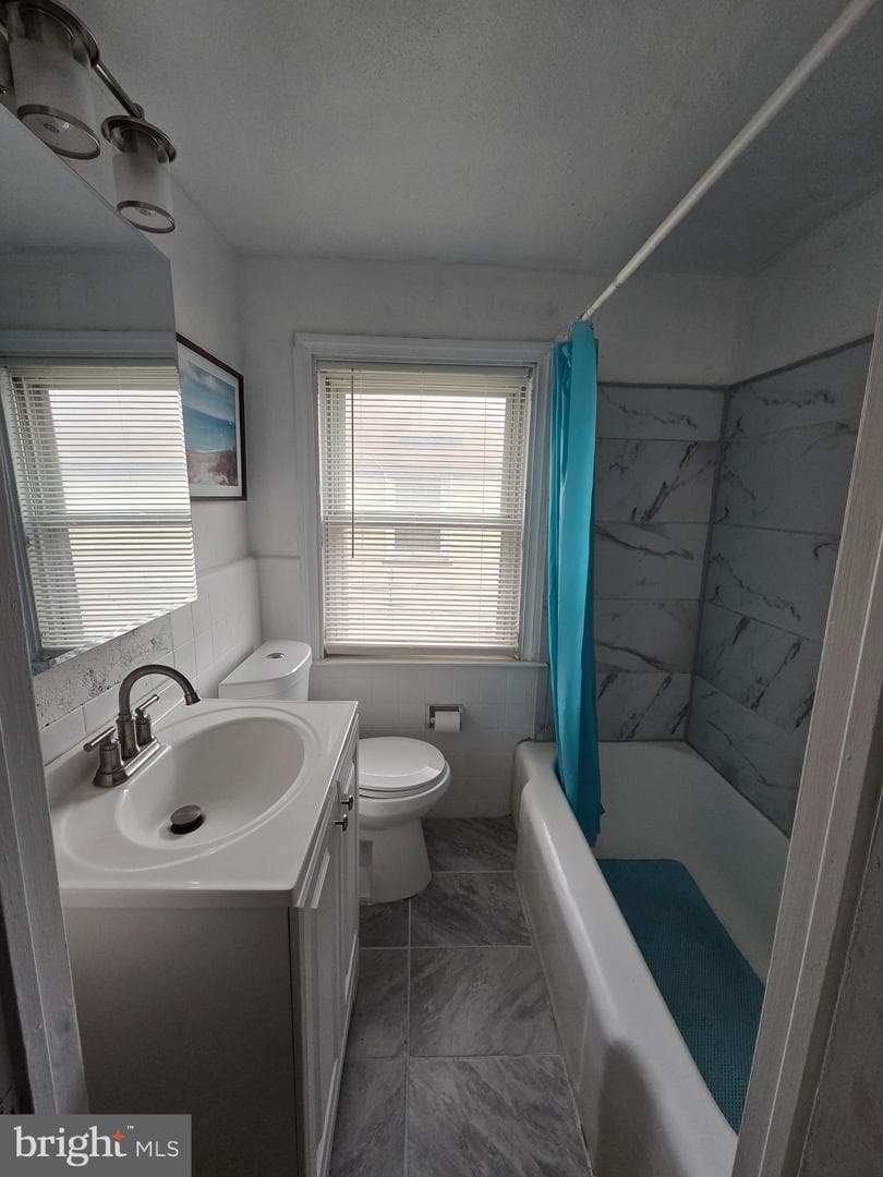 118 Juliana Terrace photo 2