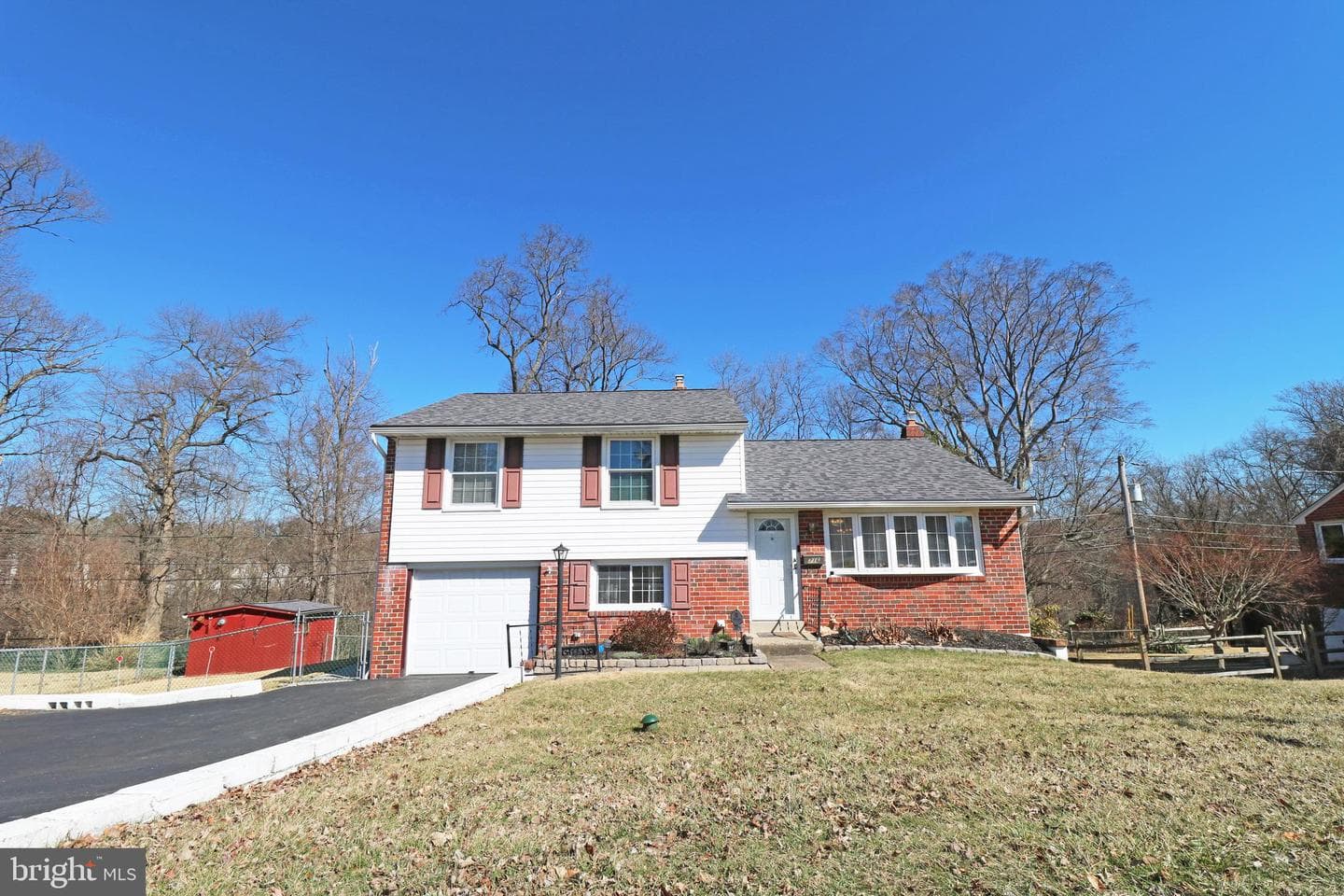 716 Cambridge Road photo 1