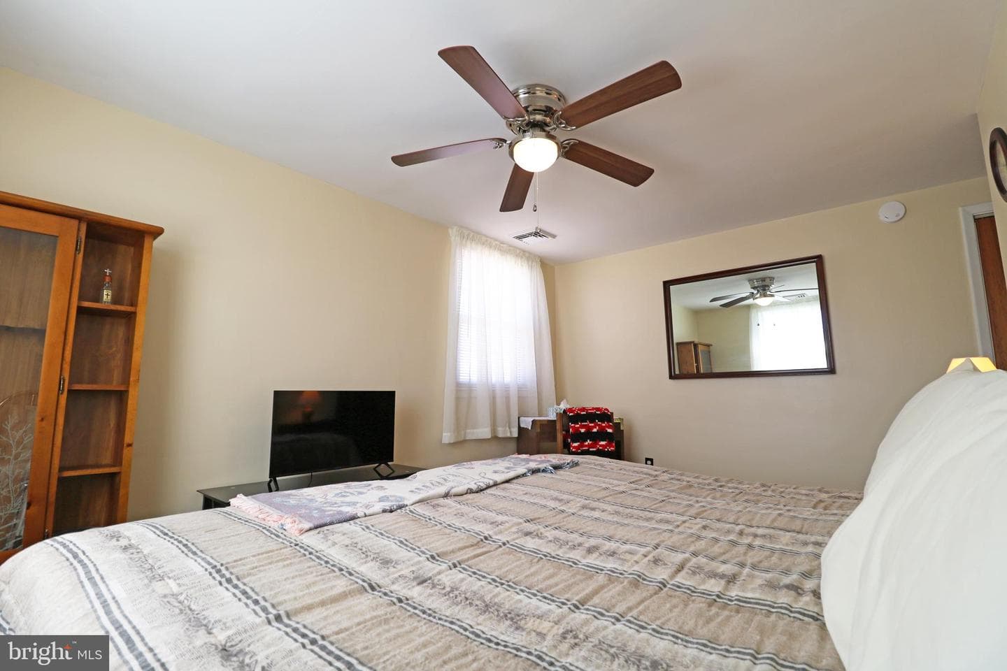 716 Cambridge Road photo 19