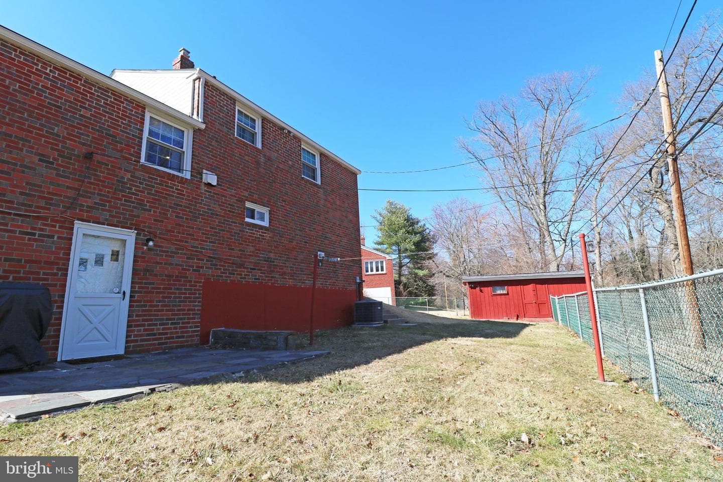 716 Cambridge Road photo 39