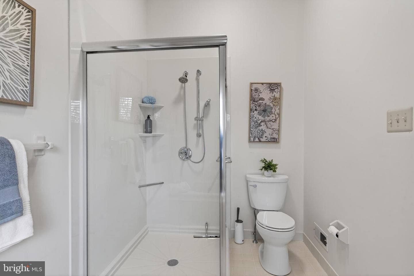 297 Stanton Court photo 32