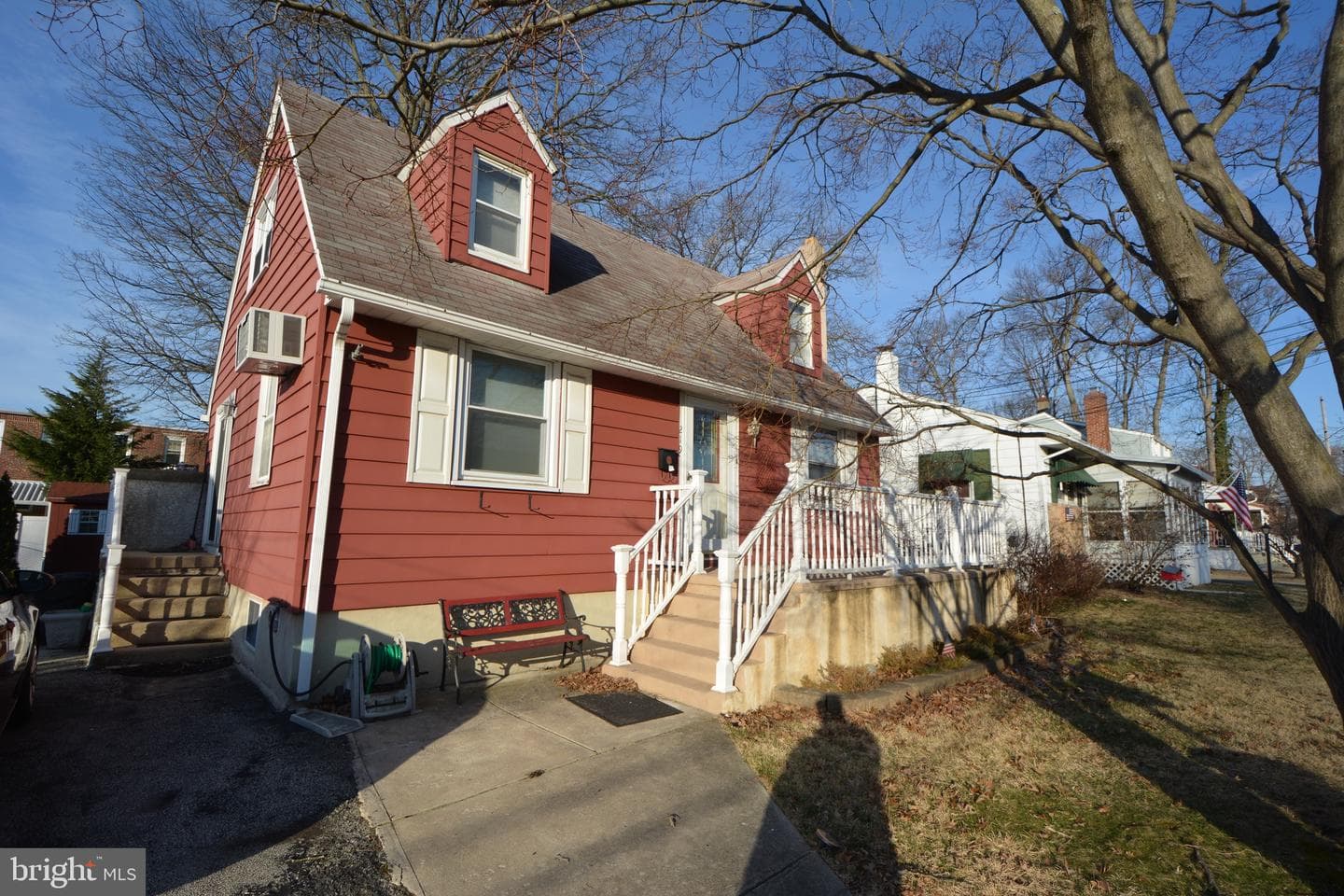 219 Fernwood Avenue photo 2