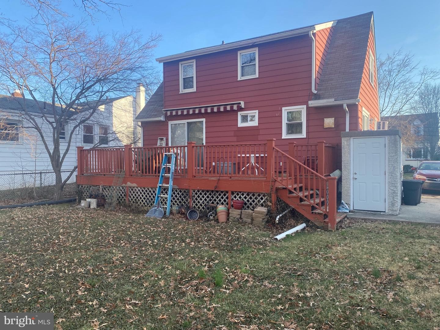 219 Fernwood Avenue photo 7