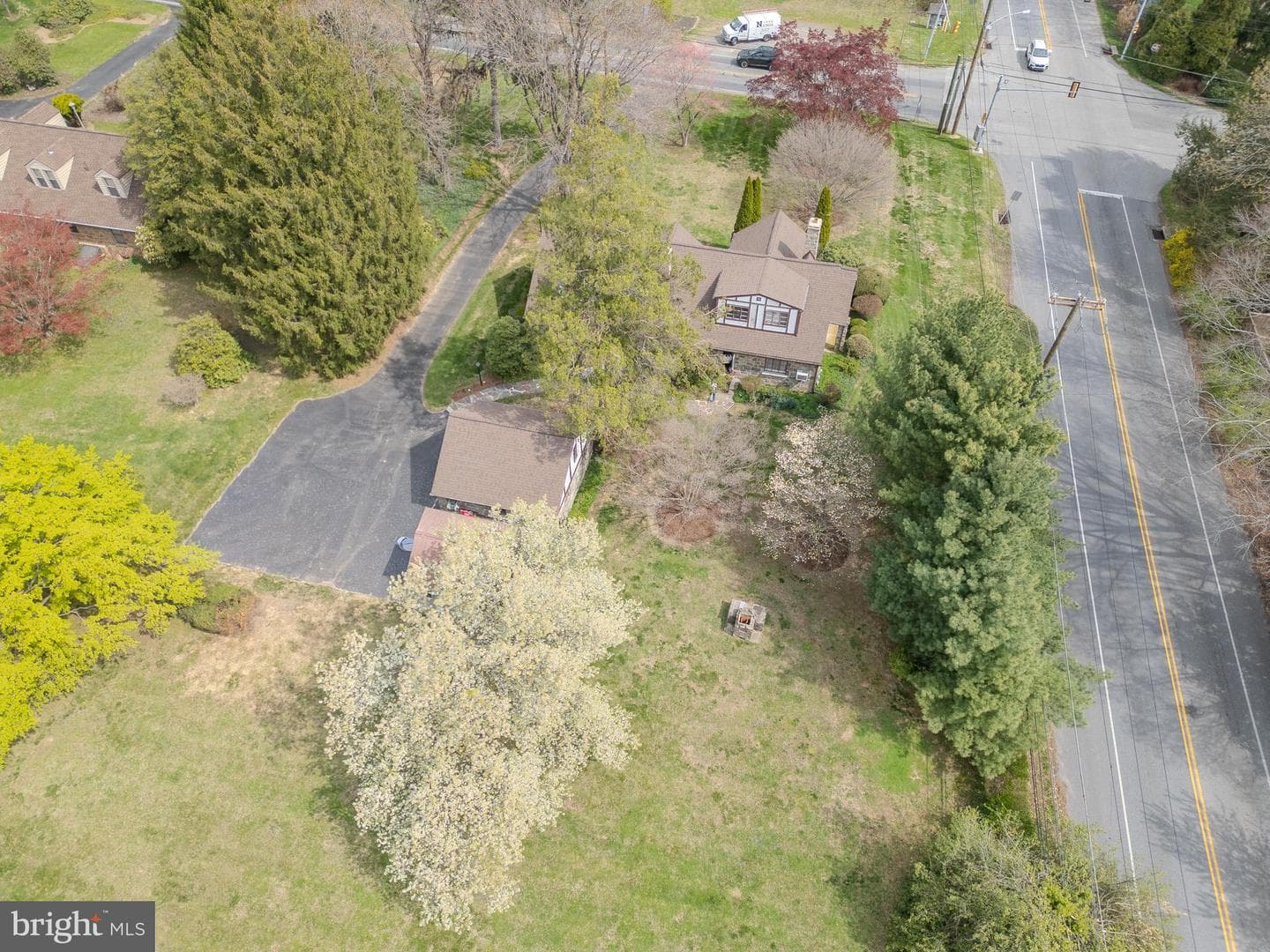 153 W Rose Valley Road photo 11