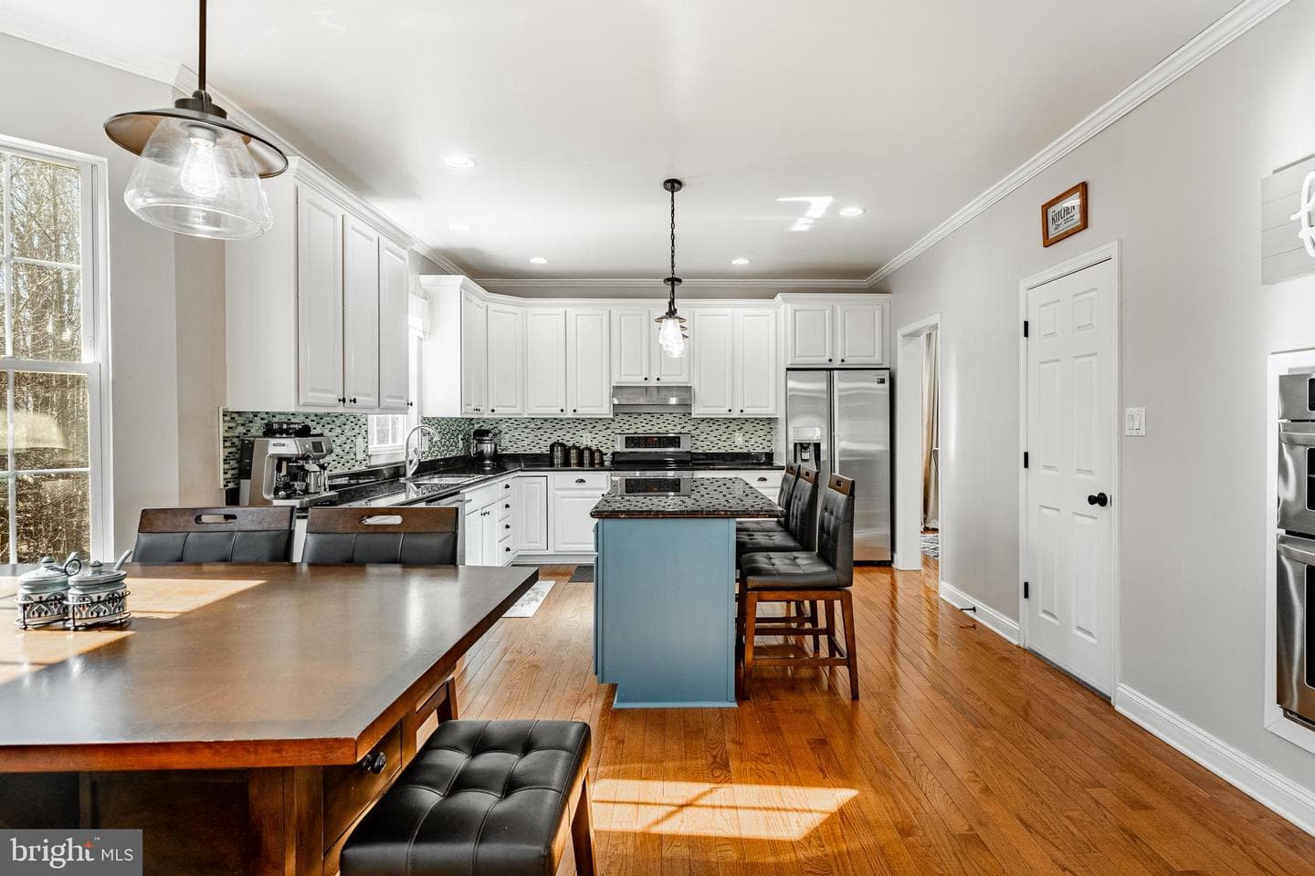 107 Luzak Street photo 15