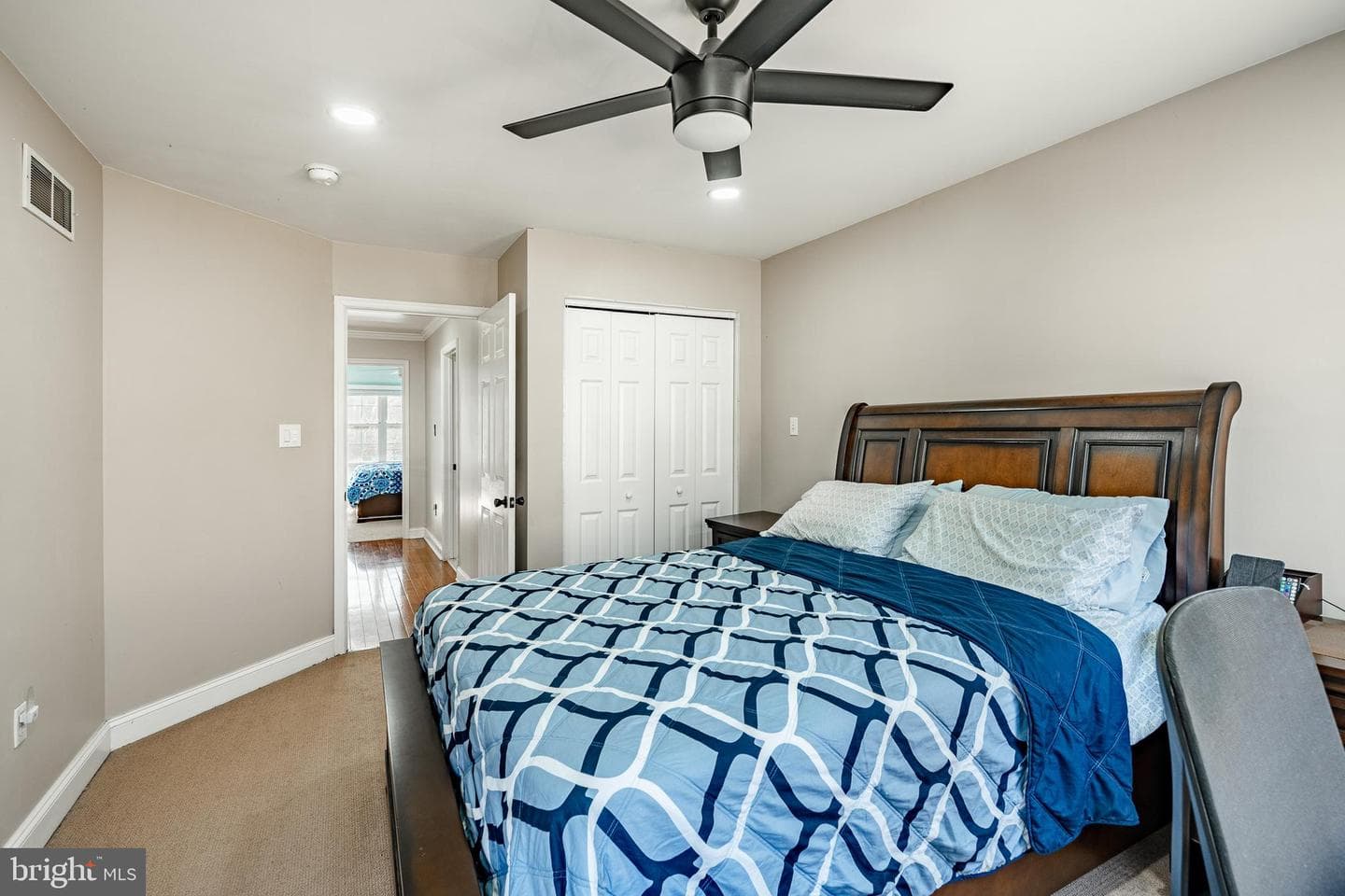 107 Luzak Street photo 41
