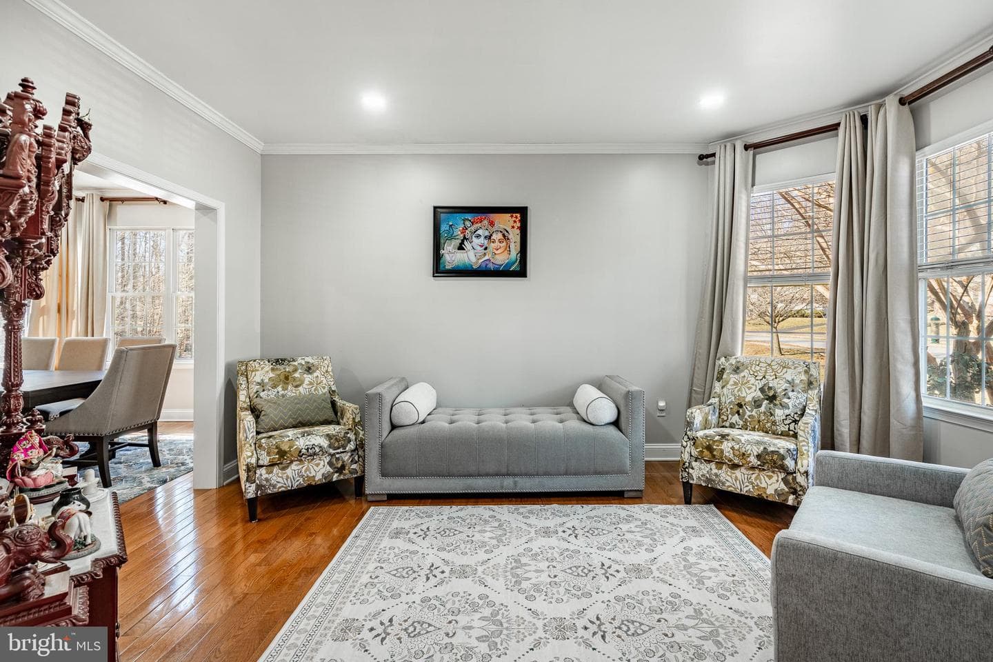 107 Luzak Street photo 9