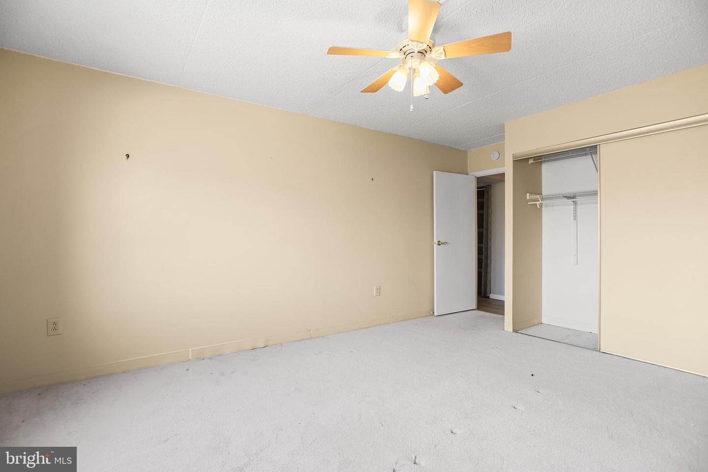 800 Avondale #6j photo 16
