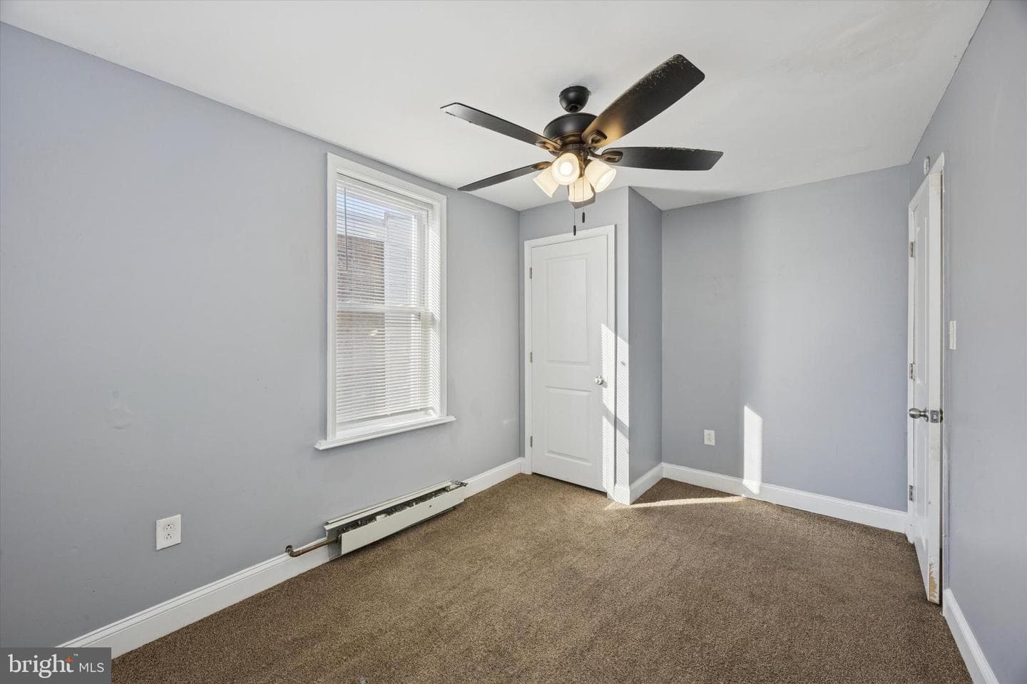 121 N Front Street photo 17