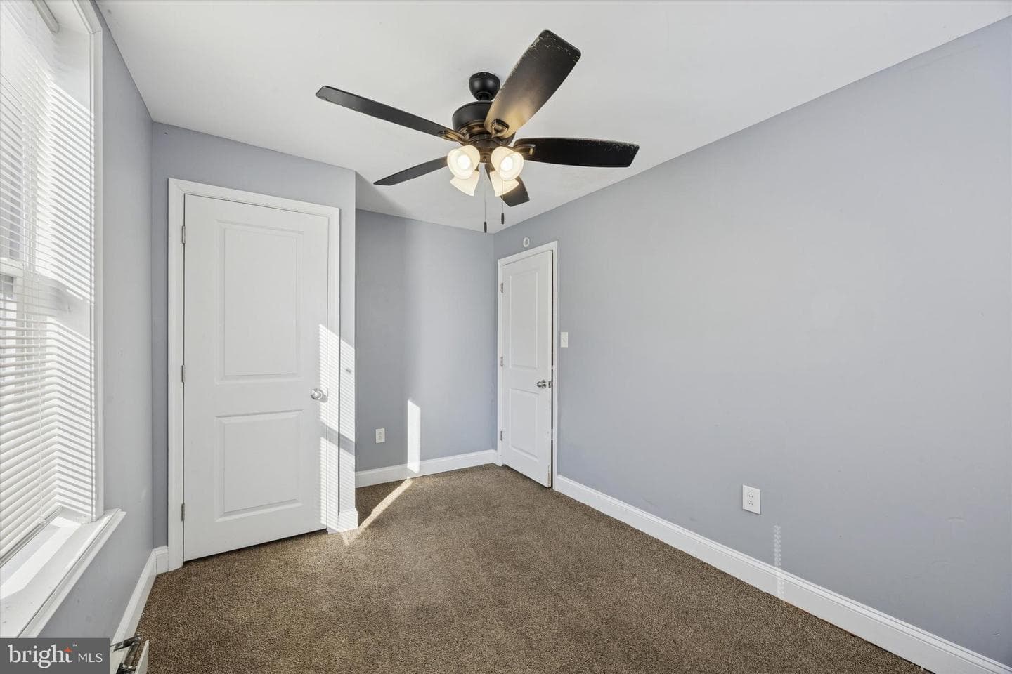 121 N Front Street photo 18