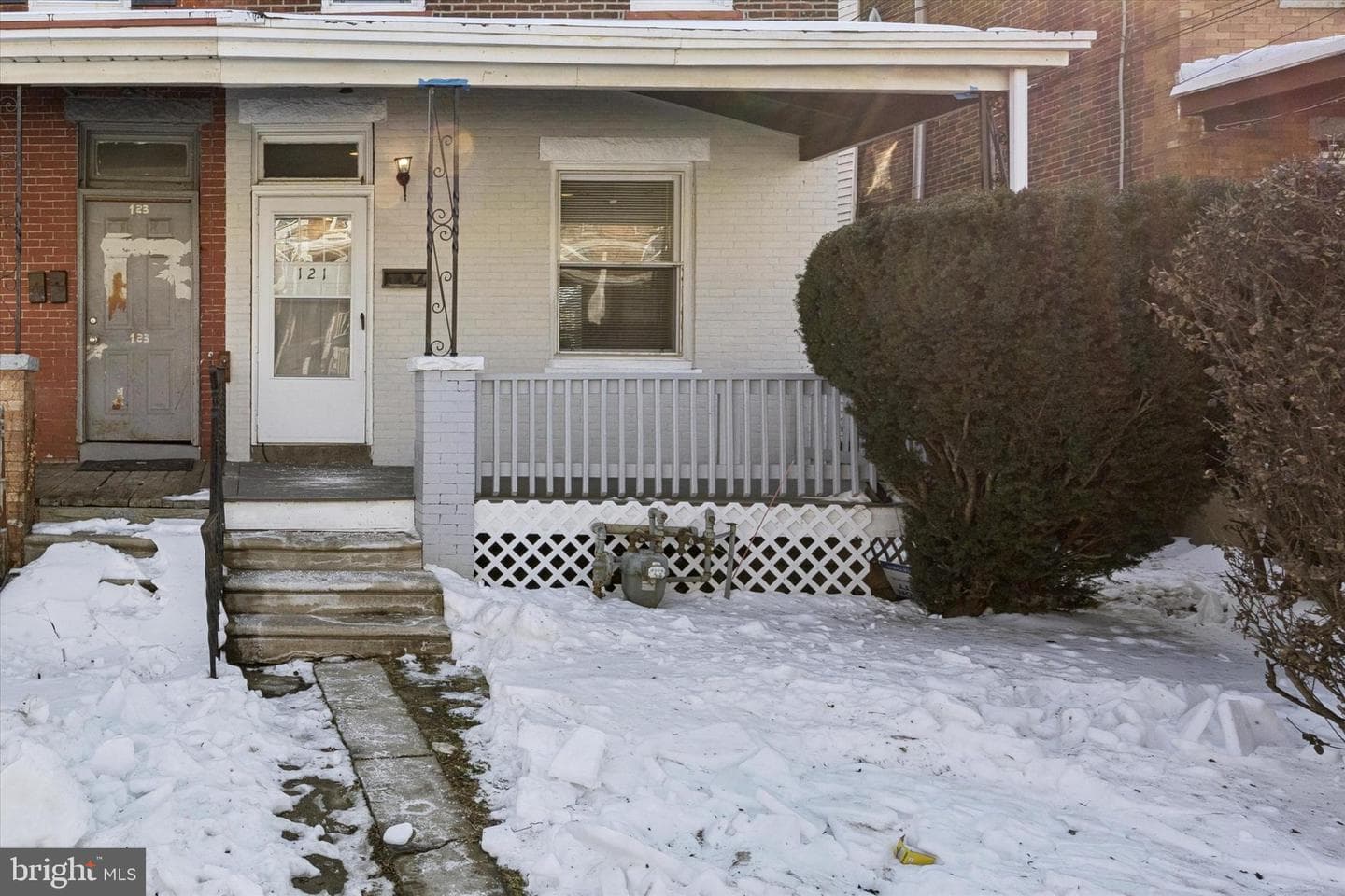 121 N Front Street photo 2