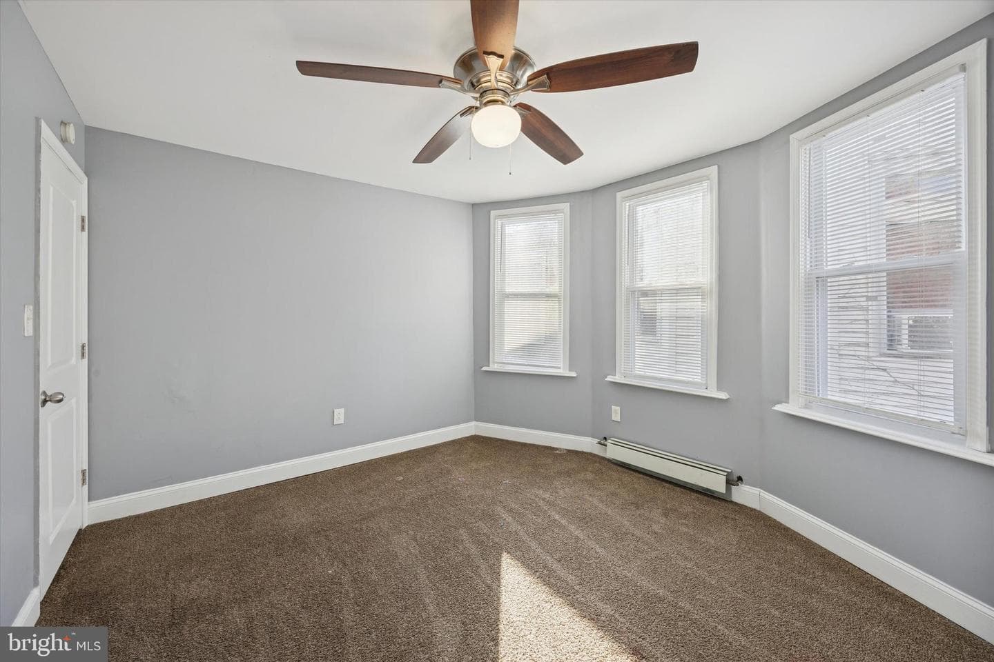 121 N Front Street photo 21
