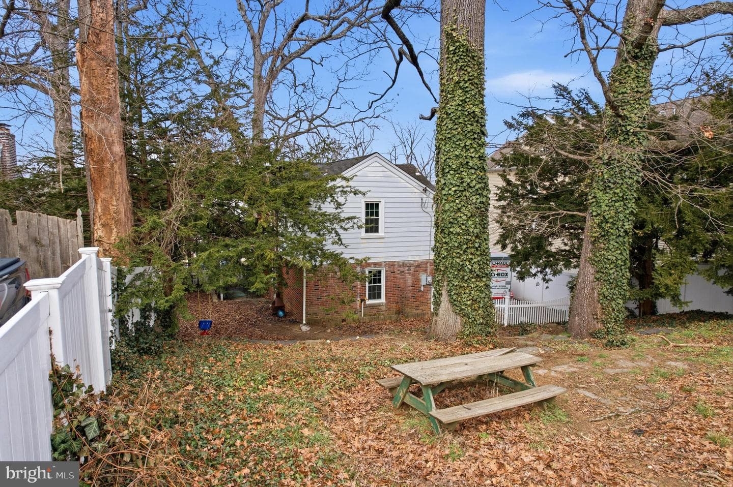 825 N Jackson Street photo 38