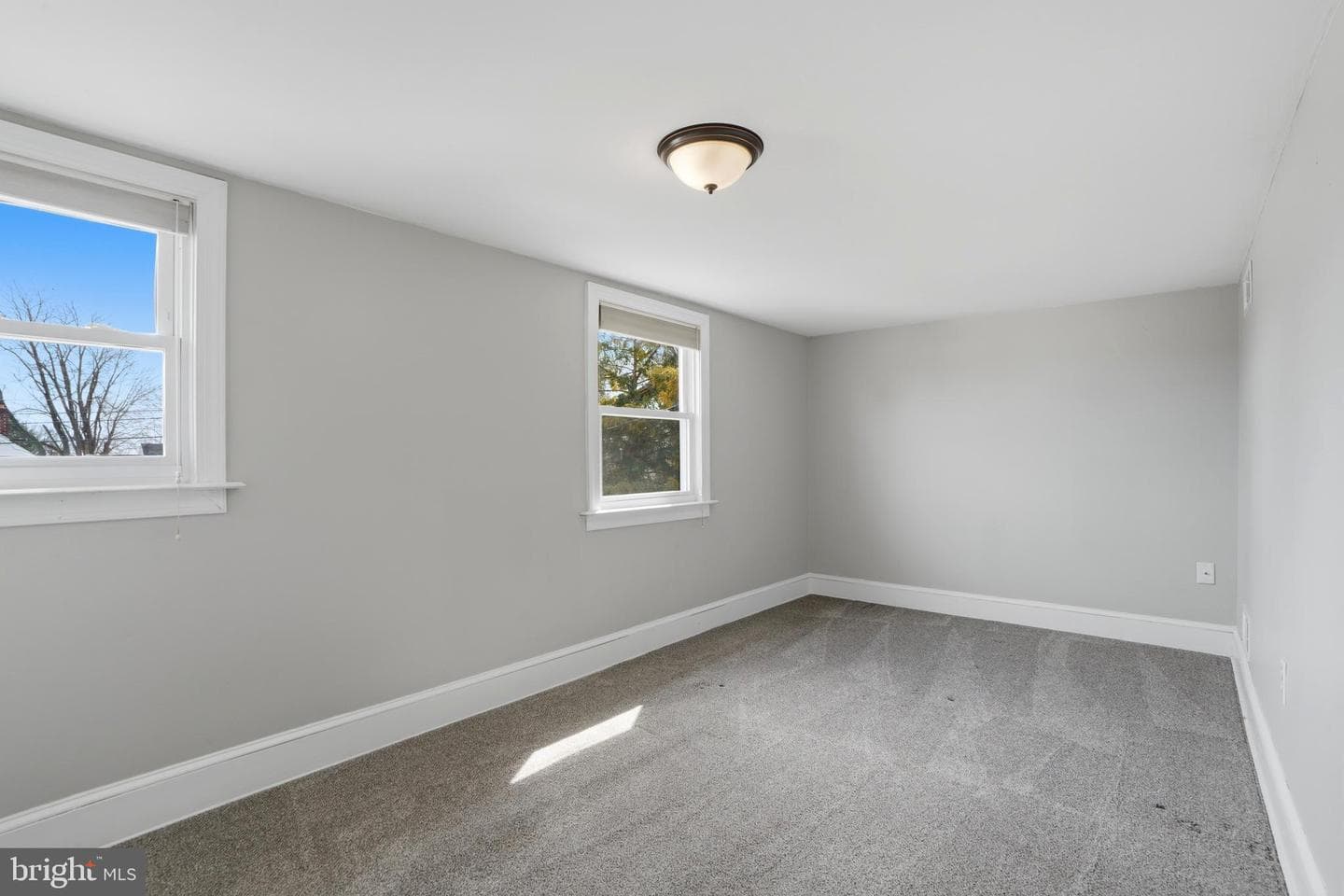 78 Seward Lane photo 13
