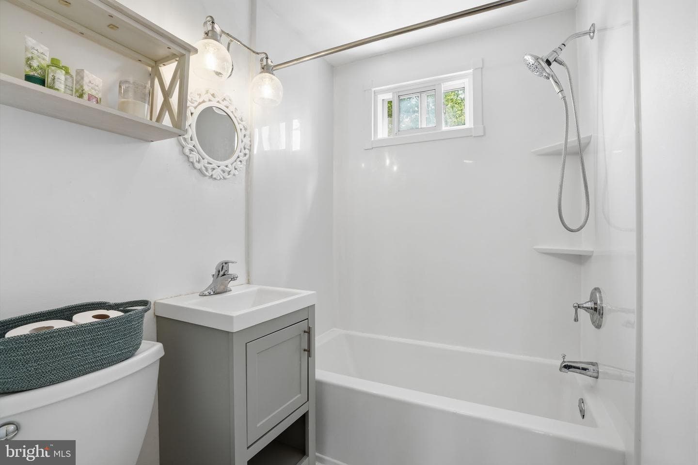 109 W Ridley Avenue photo 14