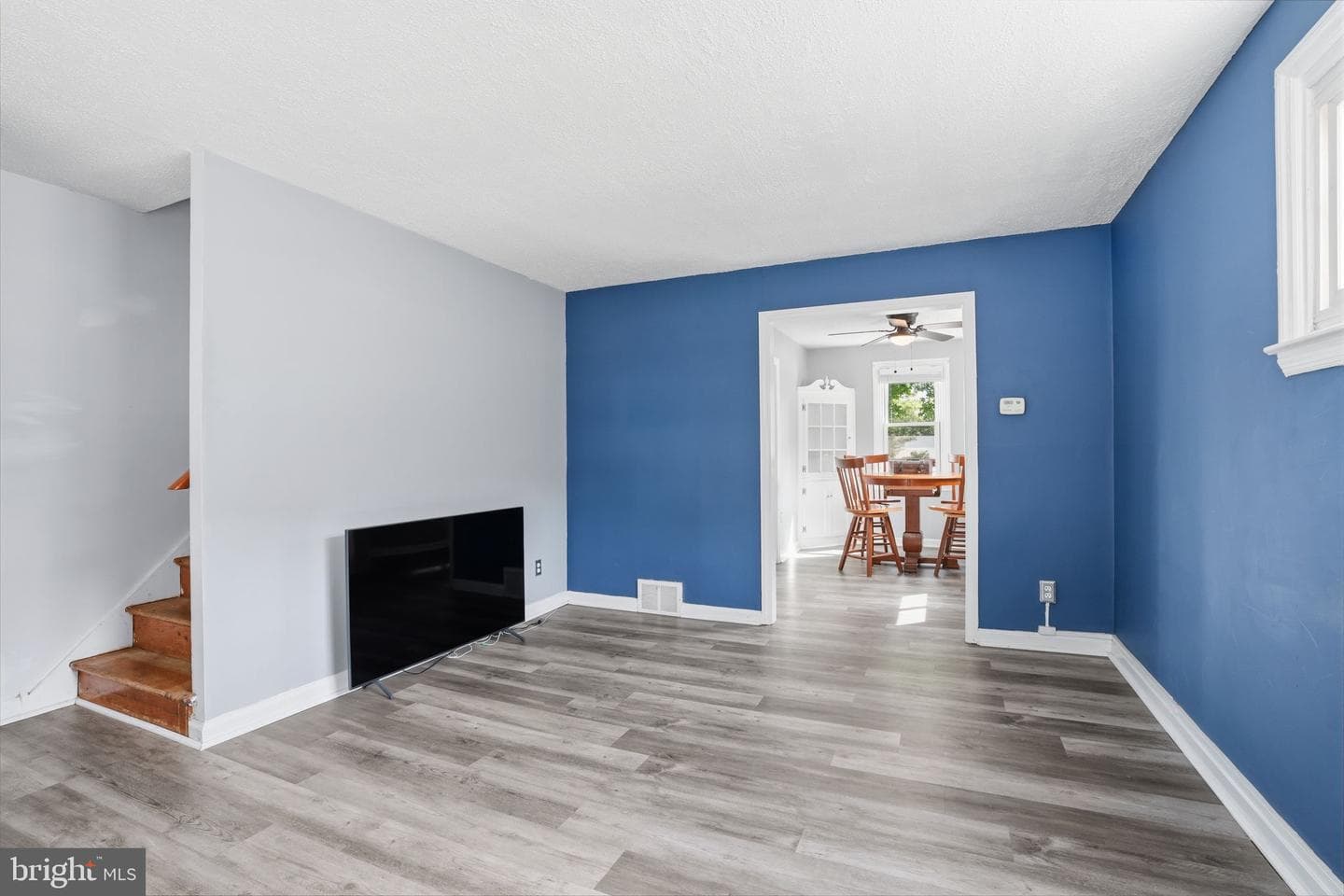 109 W Ridley Avenue photo 4