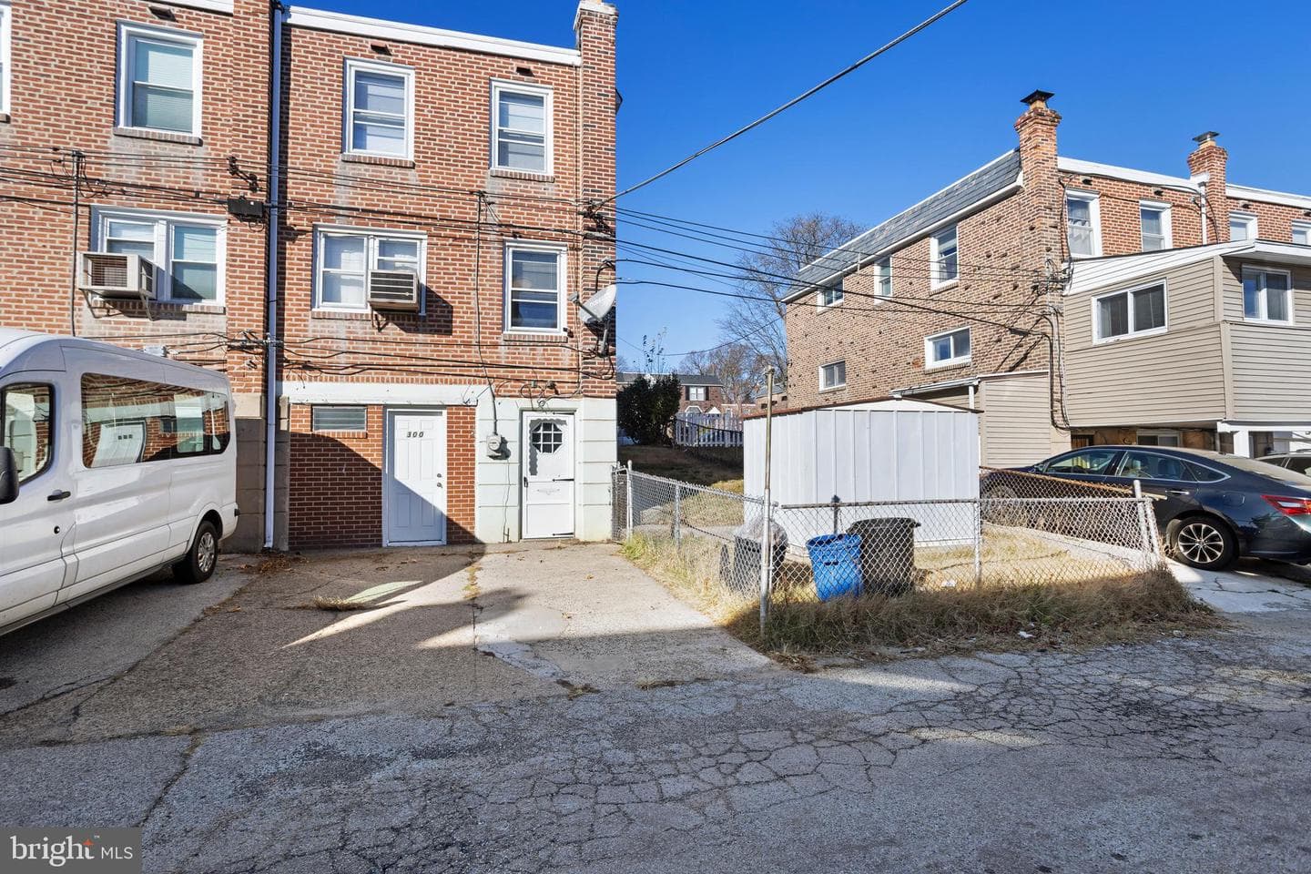 300 Pine Street photo 16