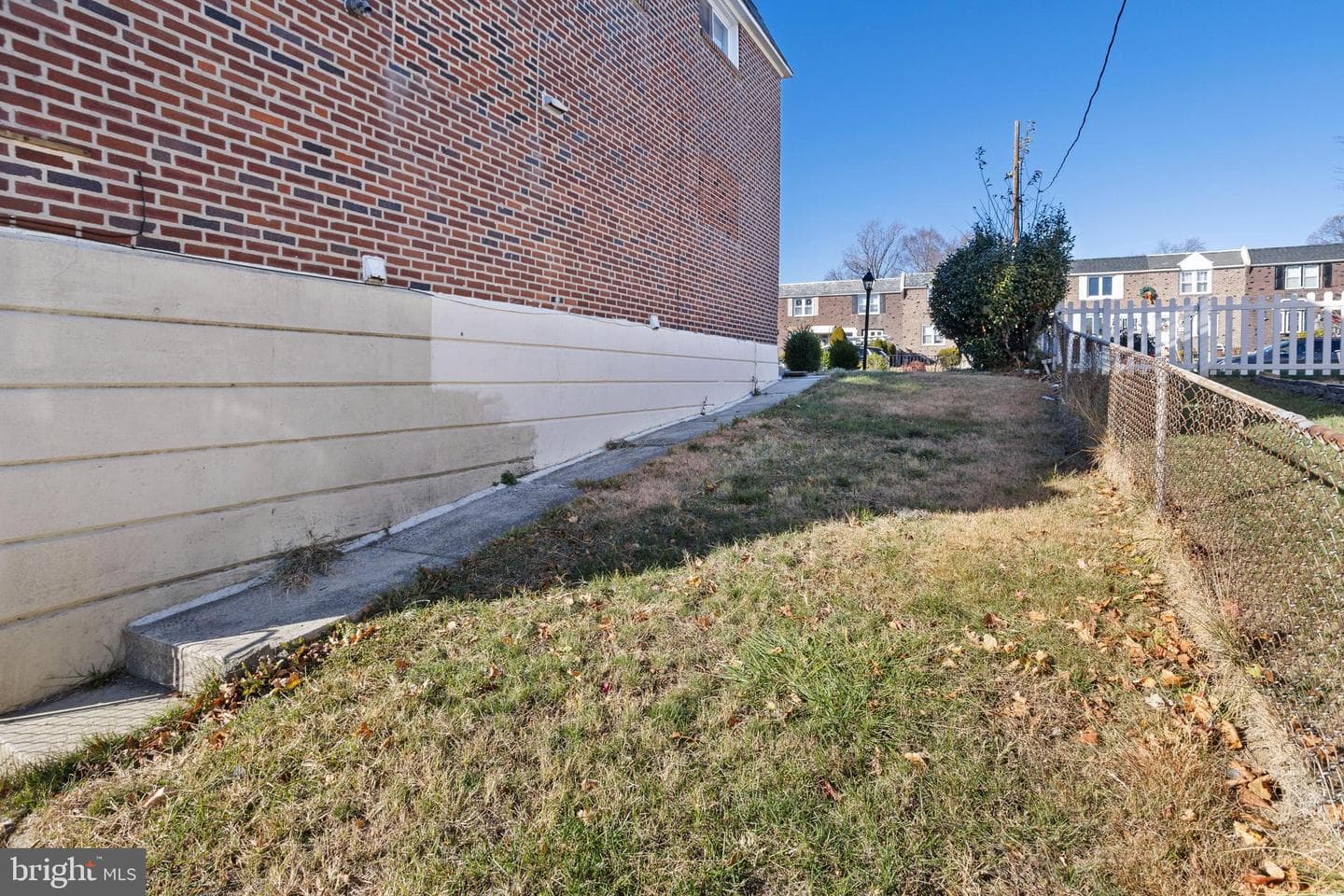 300 Pine Street photo 18