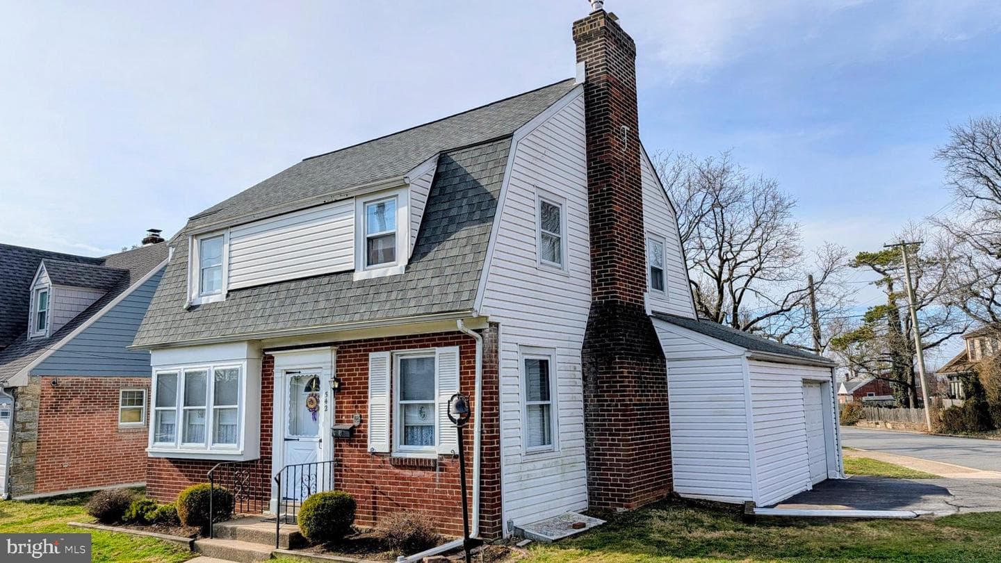 542 Crum Lynne Road photo 3
