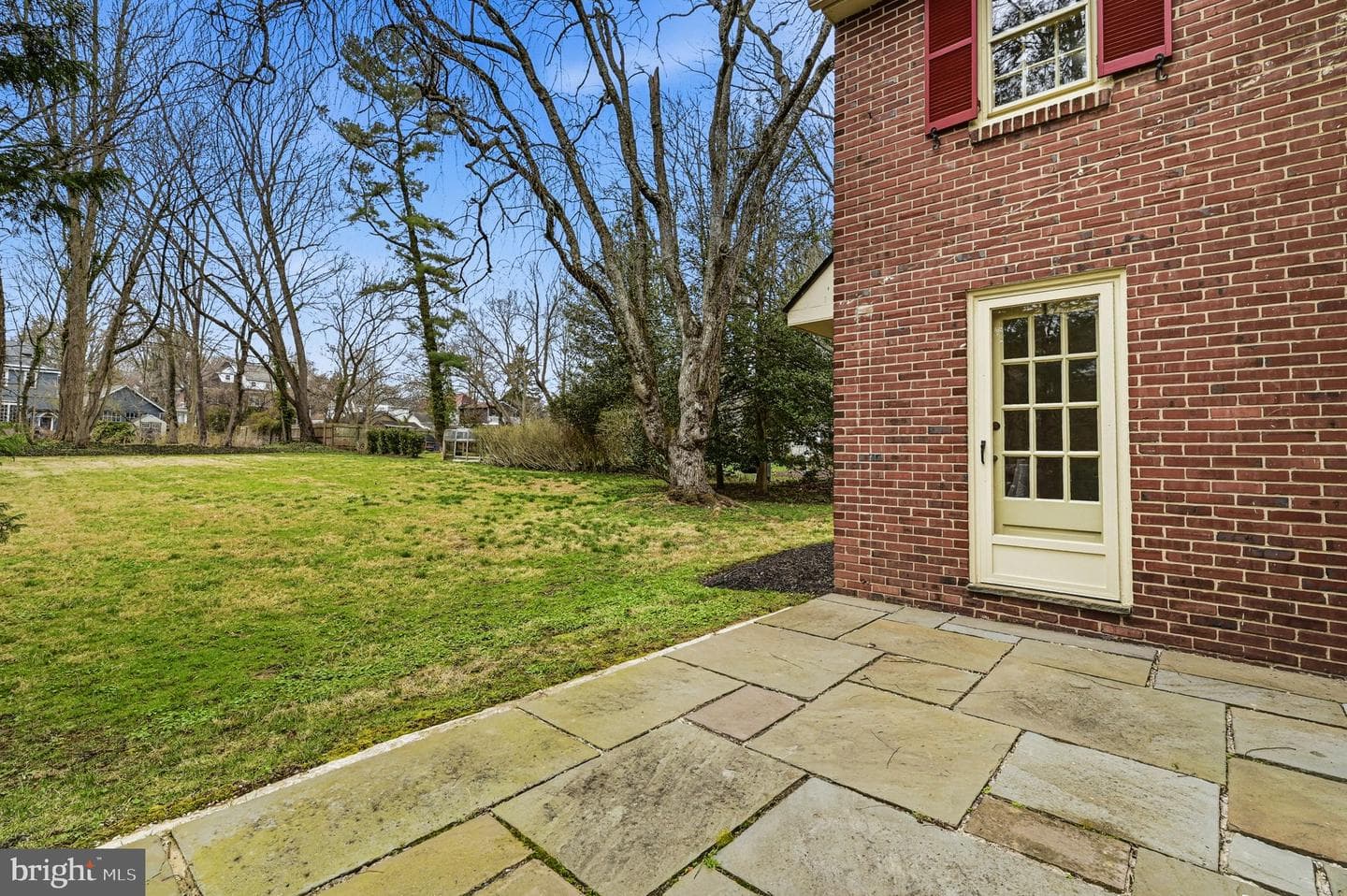 218 Vassar Avenue photo 36