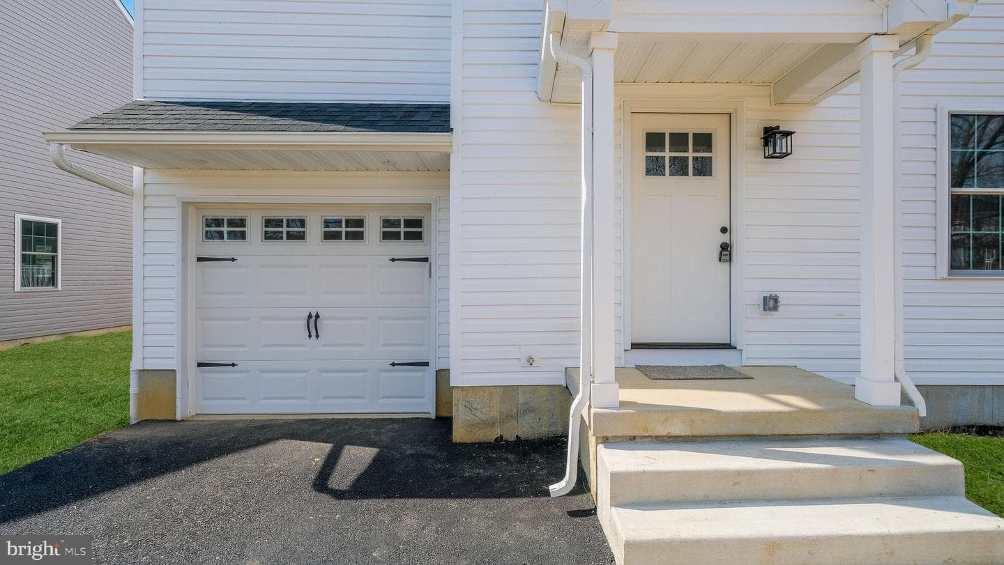 108 Patterson Road photo 3
