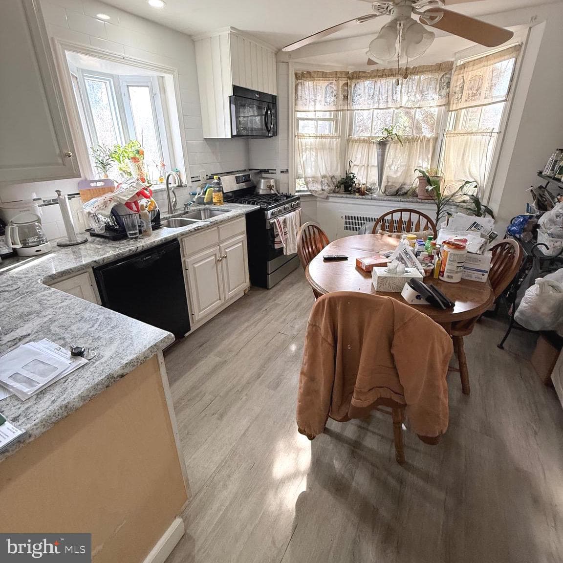306 S Carol Boulevard photo 8
