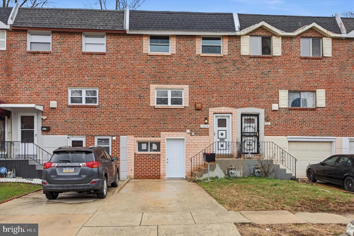 1519 Forrester Ave photo 2