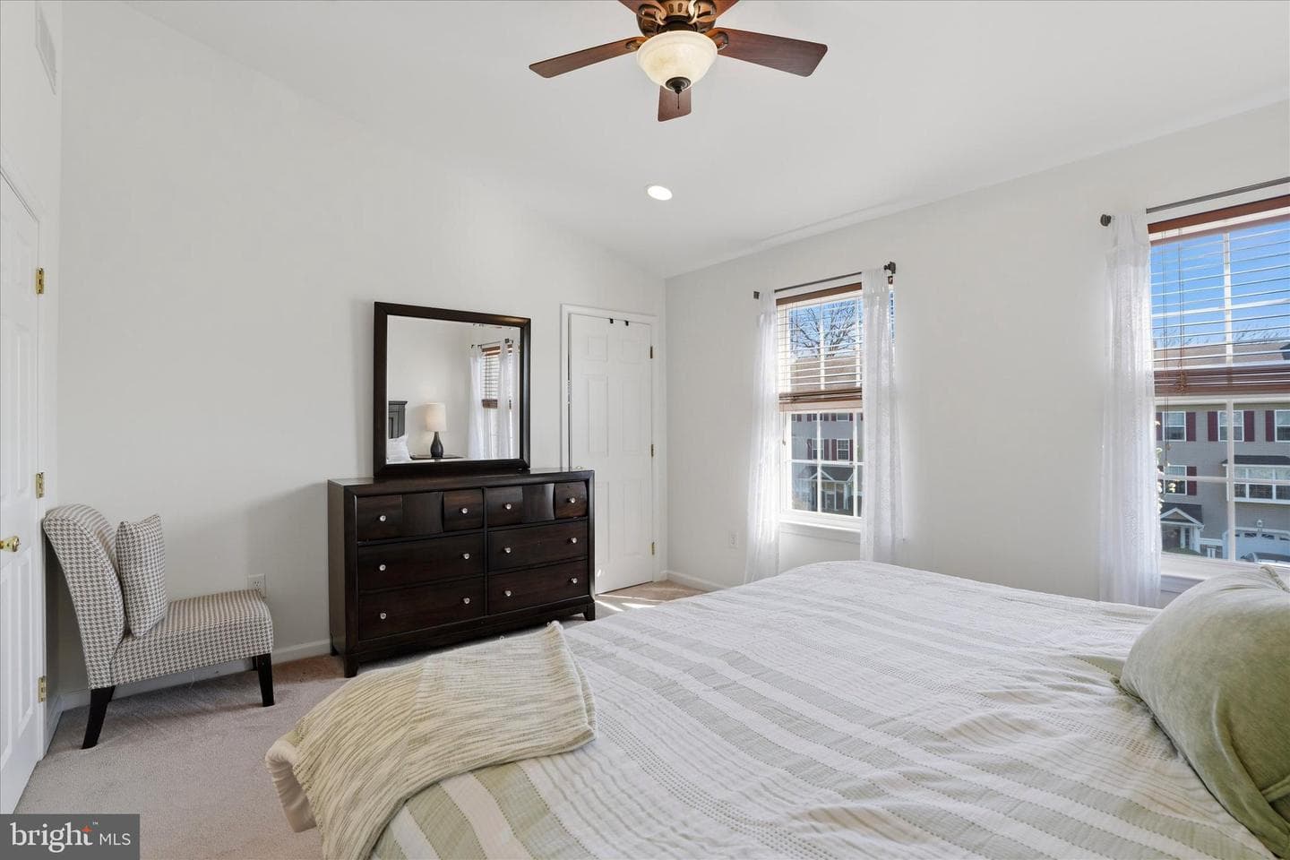 39 Hoag Lane photo 18