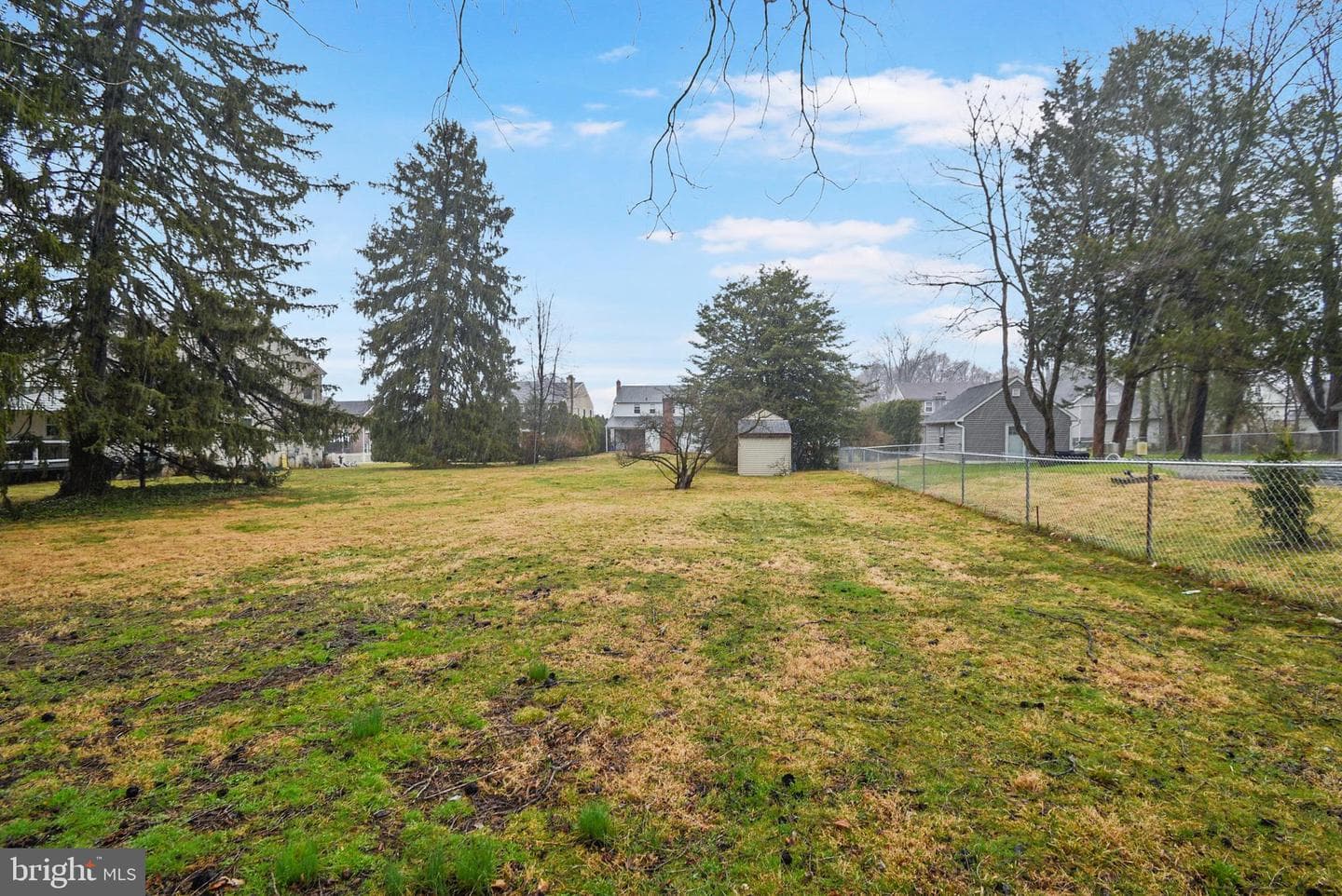 530 Grand Avenue photo 24