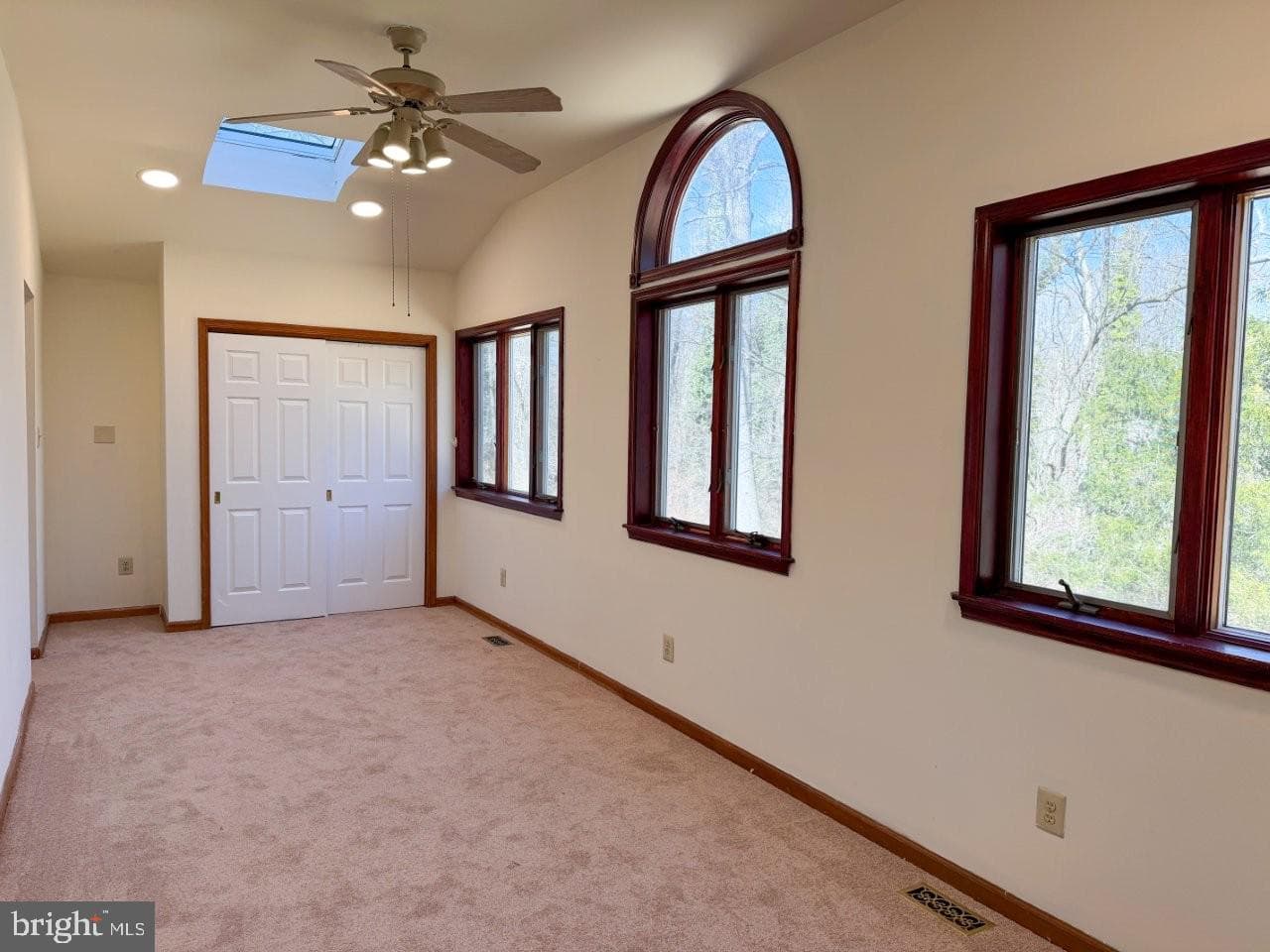 637 N Bishop Avenue photo 19