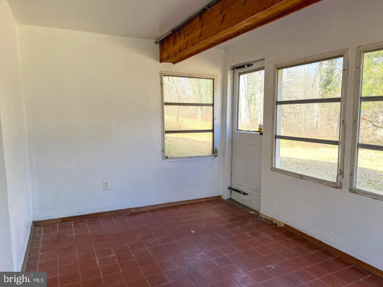 637 N Bishop Avenue photo 41