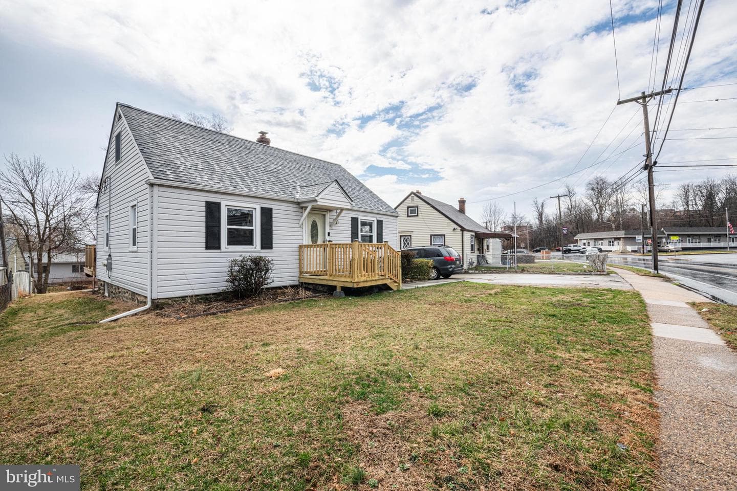 2015 Dutton Mill Road photo 3