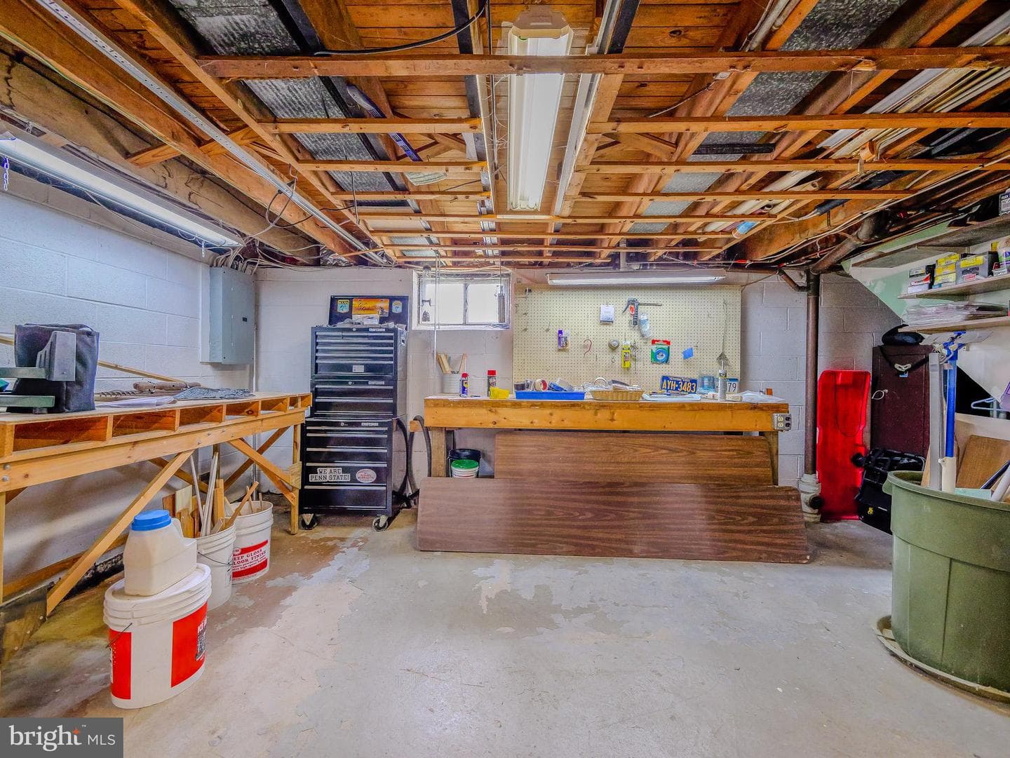 708 James Circle photo 41