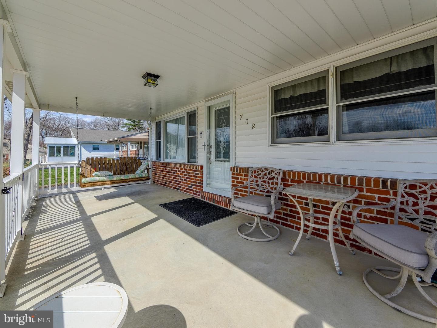 708 James Circle photo 5