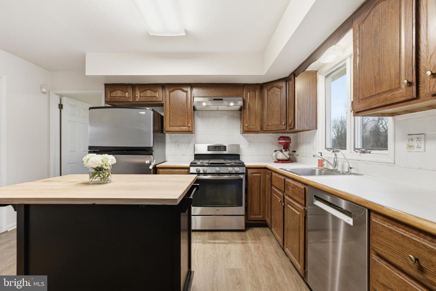 305 Countryview Drive photo 23