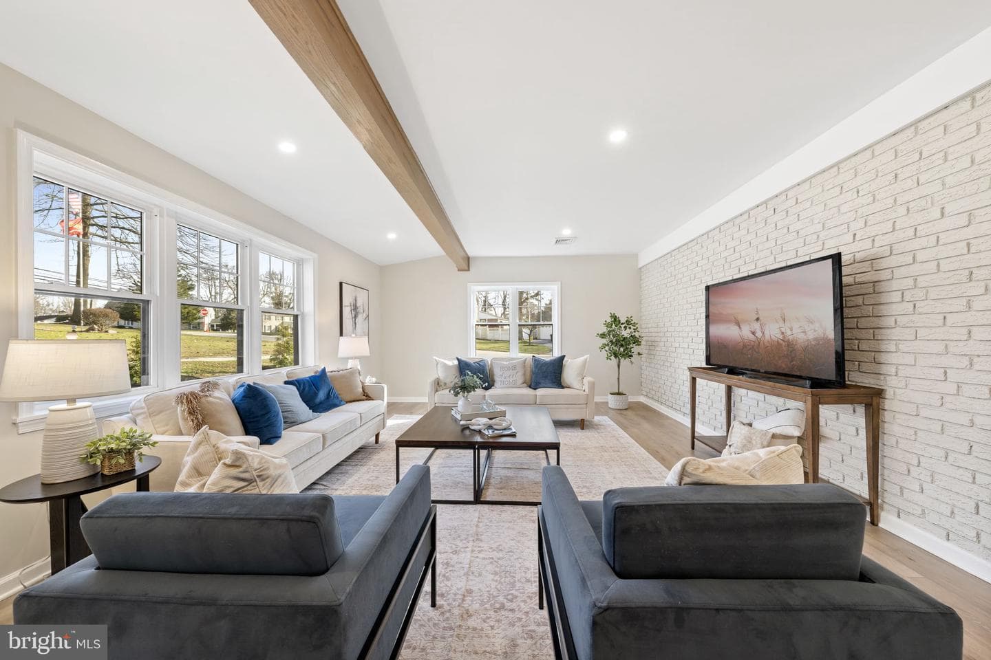 499 Collins Drive photo 36