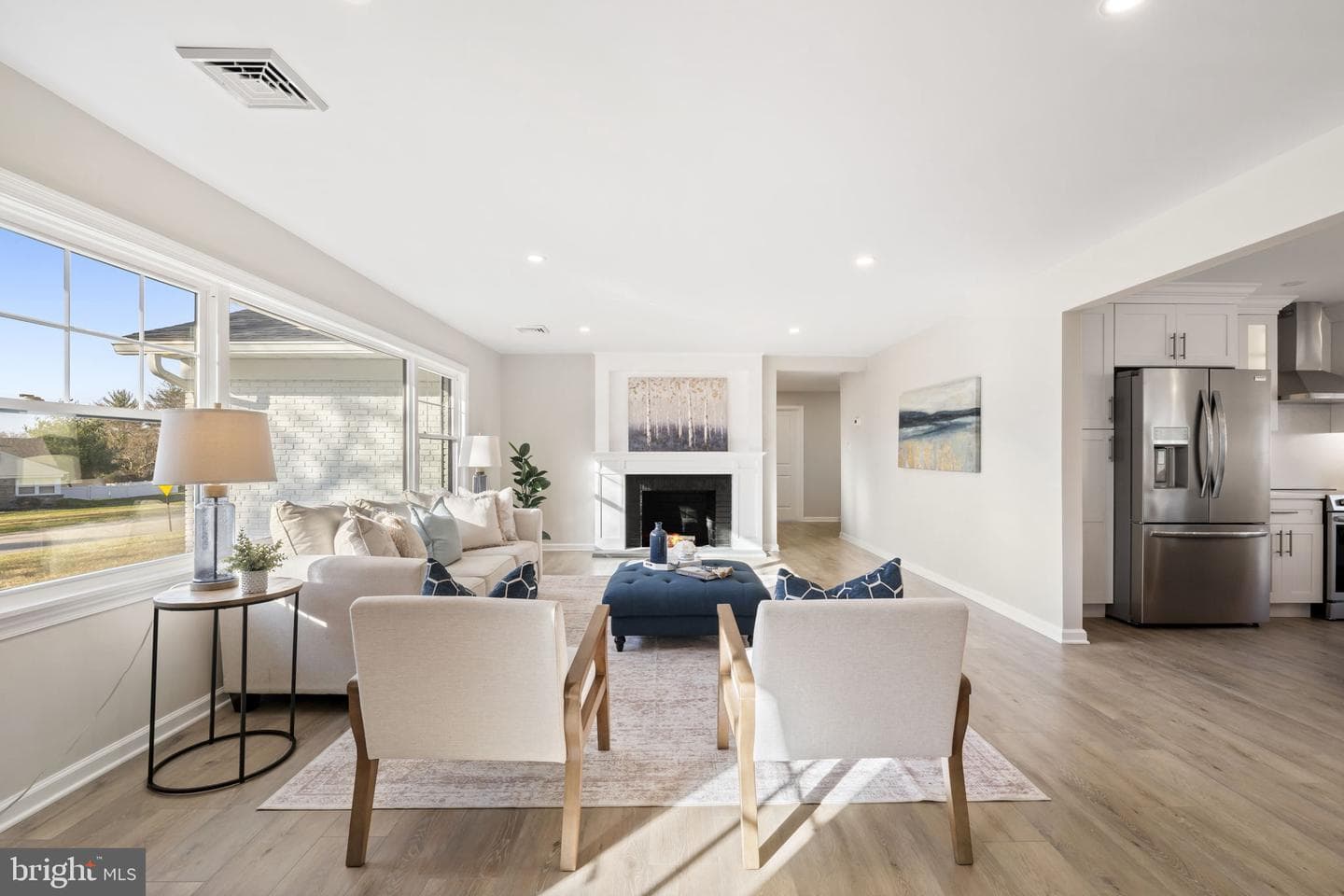499 Collins Drive photo 4