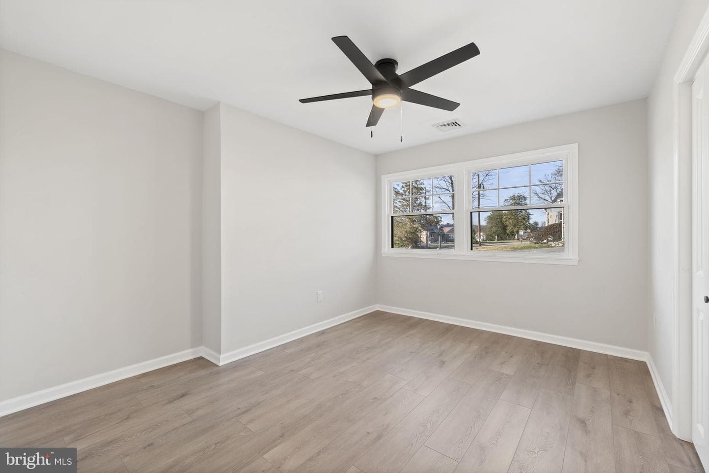 499 Collins Drive photo 53