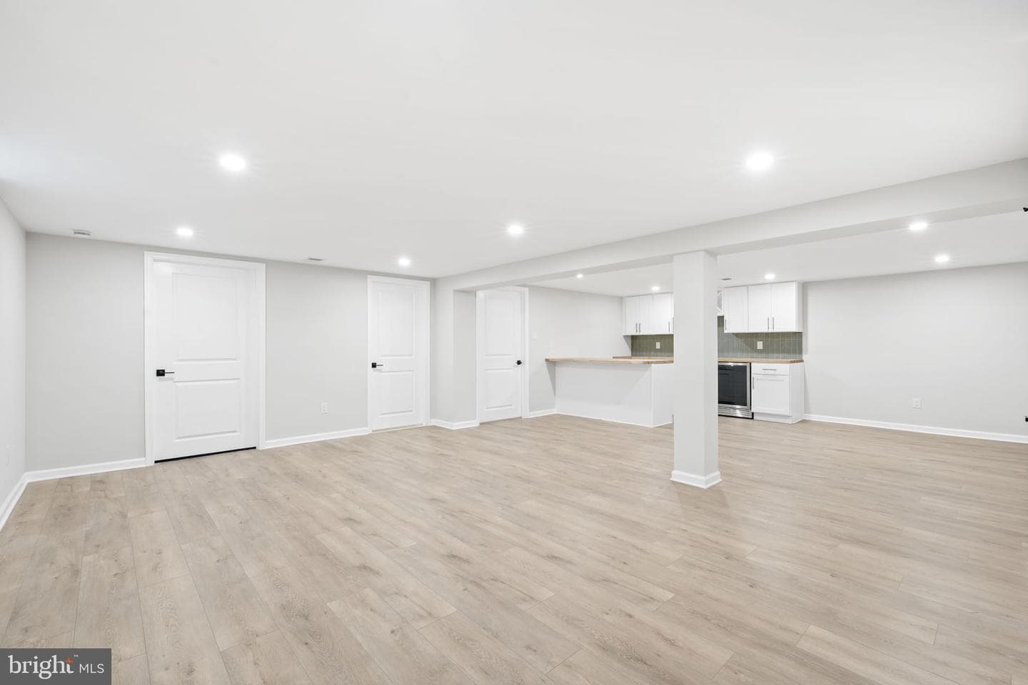499 Collins Drive photo 59