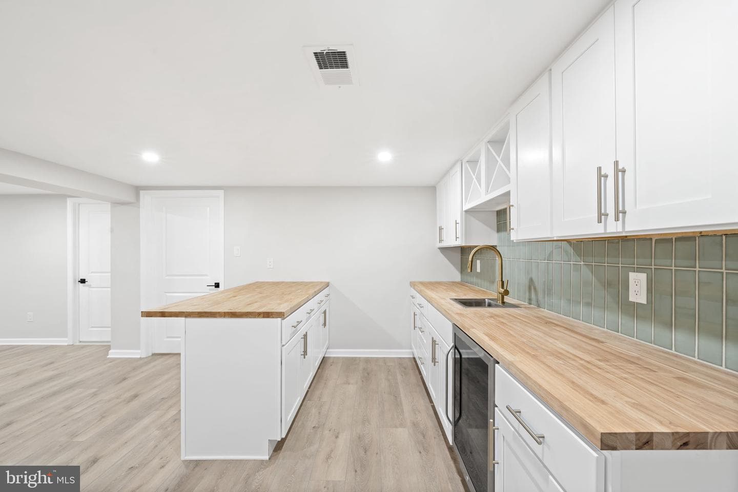 499 Collins Drive photo 65