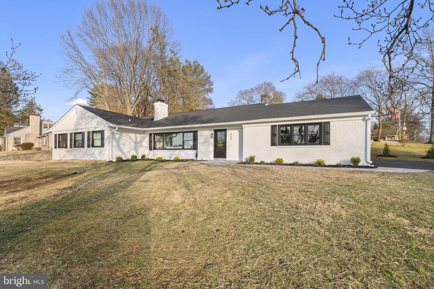 499 Collins Drive photo 82