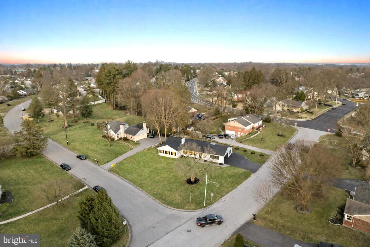 499 Collins Drive photo 86