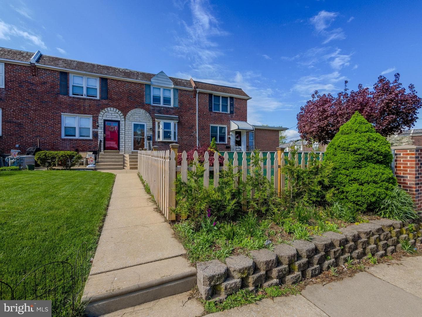 854 Gainsboro Road photo 1