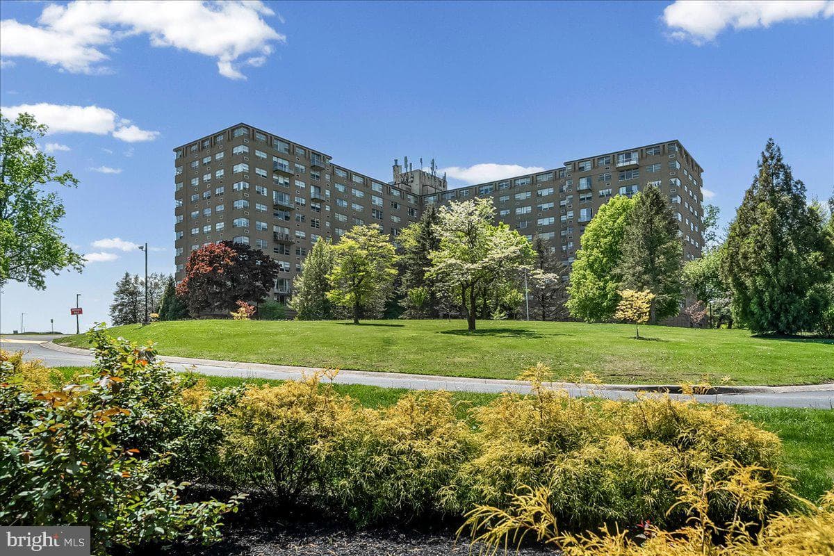 1030 E Lancaster Avenue #431 photo 1