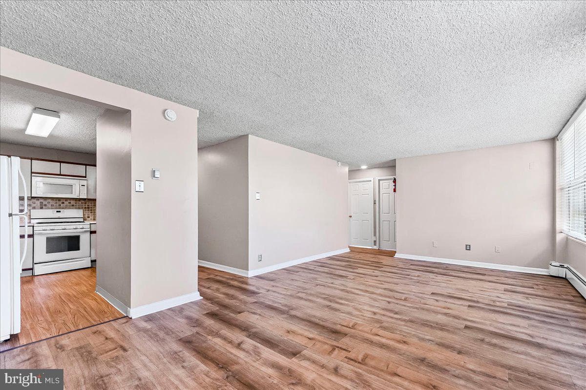 1030 E Lancaster Avenue #431 photo 16