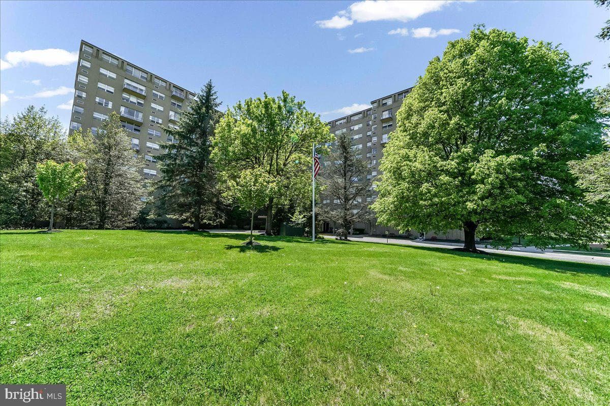1030 E Lancaster Avenue #431 photo 21