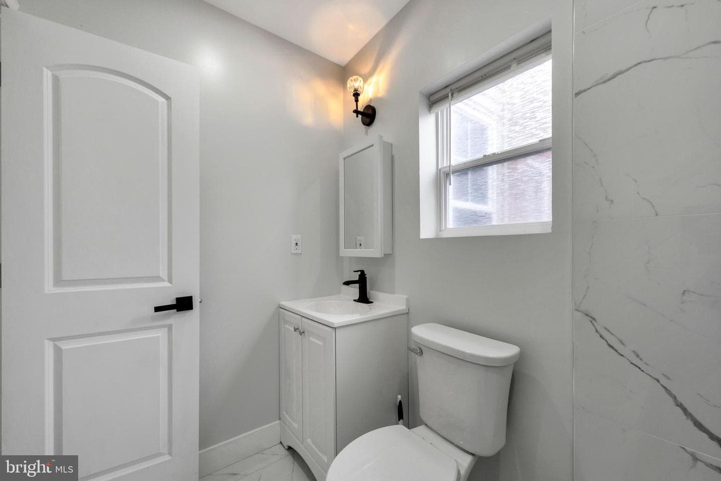 1119 Thomas Street photo 13