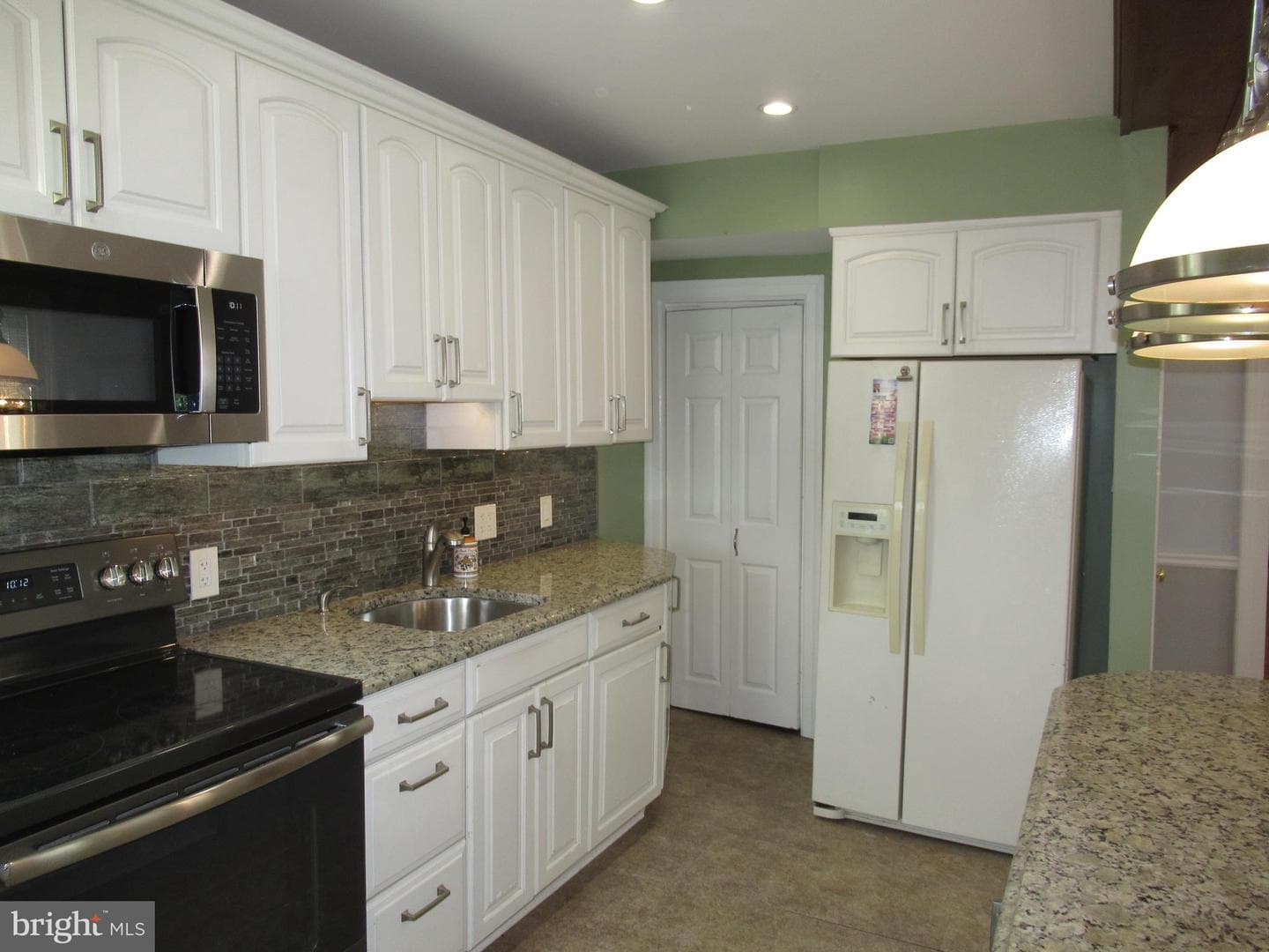 3832 Crest Road photo 17
