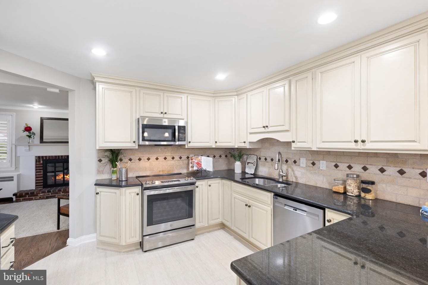 229 Glen Ridge Road photo 11
