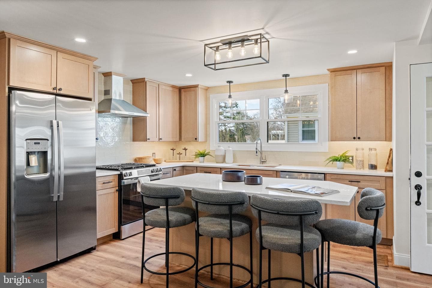 1439 Dorchester Road photo 11